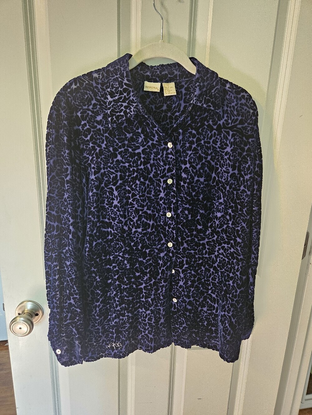 Merona 90's Vintage Floral Burnout Buttuon Up